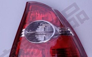 福特福克斯转向灯问题解析与解决方案（探索福特福克斯转向灯问题的原因和解决方法）