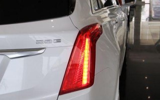 凯迪拉克XT5转向灯为什么会一直开着（探究XT5转向灯长时间亮起的原因及解决方法）