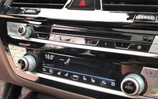 宝马五系转向灯常亮的原因及解决方法（揭秘宝马五系转向灯常亮的背后故事）