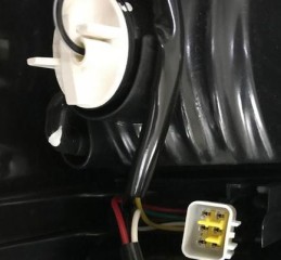 五菱前转向灯安装指南（教你如何正确安装五菱前转向灯）