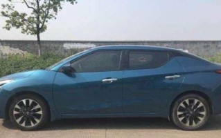 如何修复日产蓝鸟档位面板划痕（快速恢复你的车内档位面板的美观和功能性）