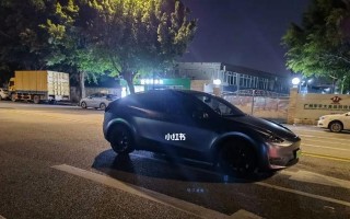 特斯拉21款刹车灯（以科技驱动）