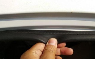 宝骏310后转向灯更换全攻略（宝骏310后转向灯更换步骤详解）