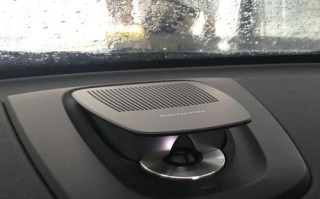 探秘宝马三系转向灯声音的奥秘（解析声音来源和作用）