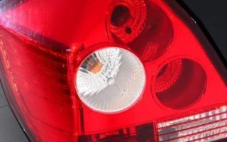 吉利金刚转向灯开关怎么拆装？拆装过程中需要注意什么？