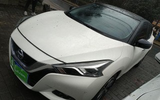 日产蓝鸟档位面板划痕怎么修复？需要更换吗？