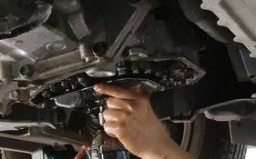 轩逸重力换变速箱油需要多少升？换油过程和注意事项是什么？