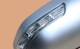 别克凯越转向灯频率过快双闪正常吗？