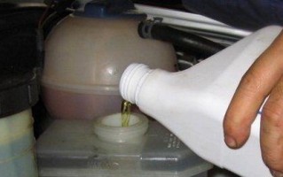 电动车刹车油多久更换一次？更换周期和注意事项是什么？