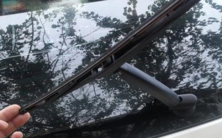 比亚迪S6后视转向灯拆装方法是什么？拆装过程中需要注意哪些问题？