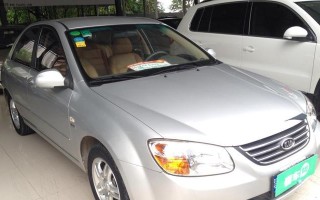 起亚赛拉图防盗器和转向灯同时亮起的原因是什么？