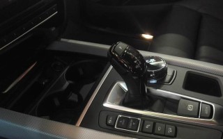 如何消除宝马X5转向灯故障（解决宝马X5转向灯故障的实用方法）