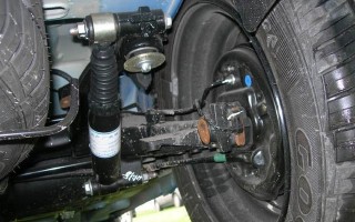 如何更换标致206转向灯开关（简单步骤教你完成转向灯开关更换）