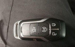 福特金牛座转向灯延时关闭功能的优势及应用（提升安全性和驾驶舒适度）