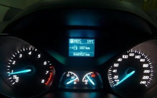 探索福特翼虎转向灯操作的技巧与注意事项（福特翼虎转向灯使用指南）