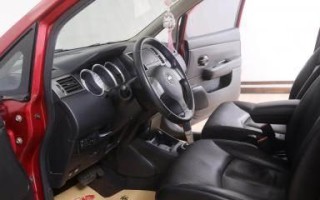 16年日产骐达刹车灯开关有几个？如何更换？