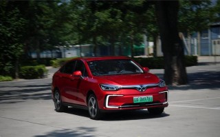 北汽eu5转向灯型号是什么？如何更换？