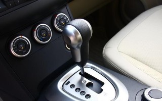 东风日产逍客档位使用方法是什么？如何正确操作各个档位？