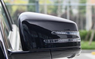 奔驰E300L后视镜转向灯壳的设计与功能分析（解密奔驰E300L后视镜转向灯壳的创新技术与美学设计）
