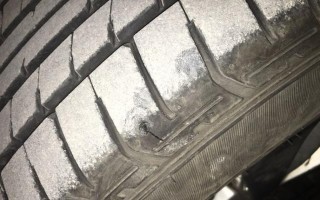 轮胎被钉子扎了在边缘怎么补？补胎后能安全驾驶吗？