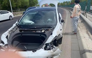 特斯拉刹车灯和示廓灯的区别（详解特斯拉刹车灯和示廓灯的功能及作用）