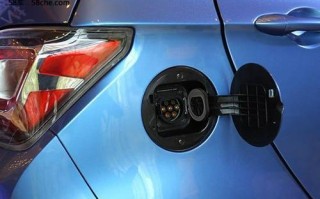 特斯拉后刹车灯进水了怎么处理（解决特斯拉后刹车灯进水问题的简易方法）