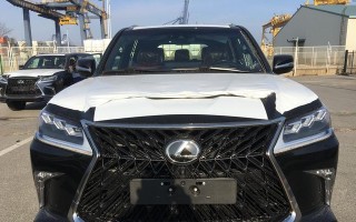 雷克萨斯LX570轮胎型号解析（豪华SUV的驾驶舒适性和安全性能的关键所在）