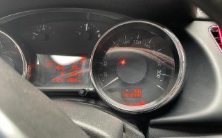 标致3008转向灯头上按键功能解析？操作方法是什么？