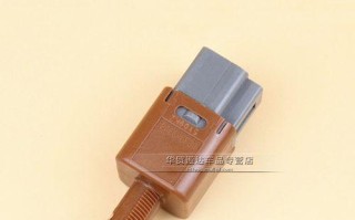 寻找东风日产天籁刹车灯开关的秘密（解析天籁刹车灯开关的位置和使用方法）