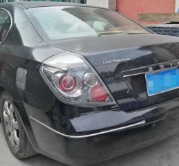 寻找2005年别克君越转向灯的开关位置（探索别克君越转向灯的秘密）