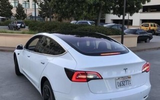 特斯拉刹车灯不亮是什么原因？如何解决？
