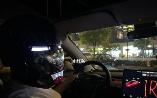特斯拉松开油门刹车灯亮的原因及解决方法
