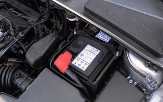 19款福特福睿斯流水转向灯拆卸指南（福睿斯流水转向灯拆卸步骤详解）
