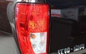 江铃宝典转向灯常亮的原因及解决方法（探究江铃宝典车辆转向灯常亮问题的根源以及解决办法）