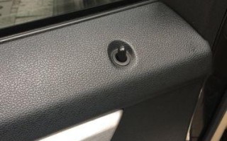 奔驰威霆喇叭转向灯故障如何更换？需要哪些步骤？