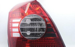 现代伊兰特锁车时转向灯闪几下（揭开现代伊兰特锁车机制中的奥秘）