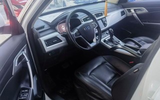 探寻吉利博越左转向灯保险丝的位置（为你详解吉利博越左转向灯保险丝的安装与维修）