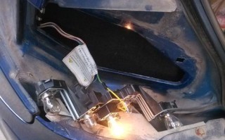 标致207转向灯亮无声音怎么回事？如何解决？
