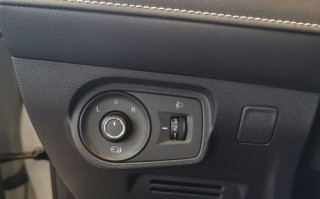 荣威ei5转向灯声音不正常怎么办？常见问题有哪些？