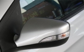 海马M3转向灯拆卸指南（详细步骤教你拆卸海马M3转向灯）