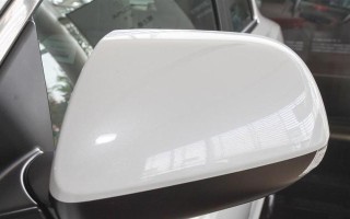 揭秘后视镜转向灯的拆卸方法（了解如何正确拆卸并更换车辆后视镜转向灯）