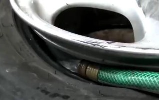 电瓶车轮胎补胎费用多少钱（探索电瓶车轮胎补胎费用的因素及解决方案）