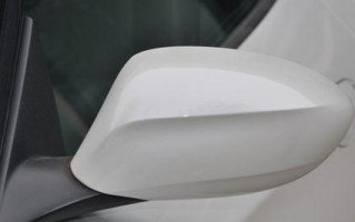 宝马转向灯品牌大揭秘（探究宝马转向灯背后的品牌之谜）
