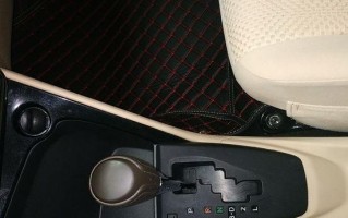 丰田威驰后视镜带转向灯的功能与特点（探索丰田威驰后视镜带转向灯的创新设计和安全性能）