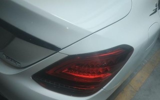 奔驰c260l反光镜转向灯拆卸方法是什么？需要哪些工具？