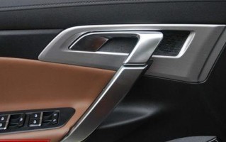 吉利博越左转向灯转得快吗？如何调整转向灯速度？