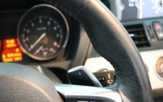 宝马f02转向灯失效怎么办？如何快速修复？