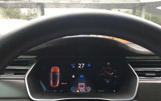 特斯拉自动变道时必须手动打转向灯吗？常见问题解答