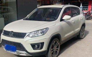 北汽绅宝x35参数配置是什么？如何查看详细信息？