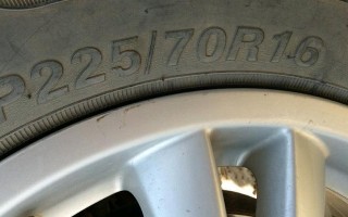 2005进口现代圣达菲轮胎型号是什么？哪里可以购买到？